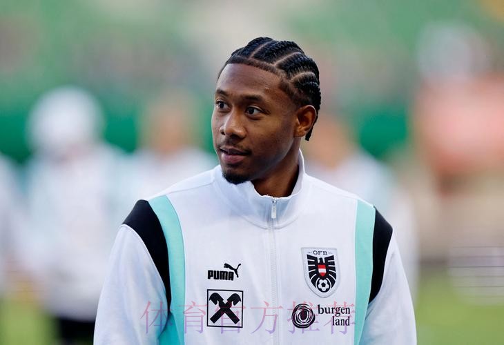 西媒：知情人称阿拉巴大概2周后重返球场训练